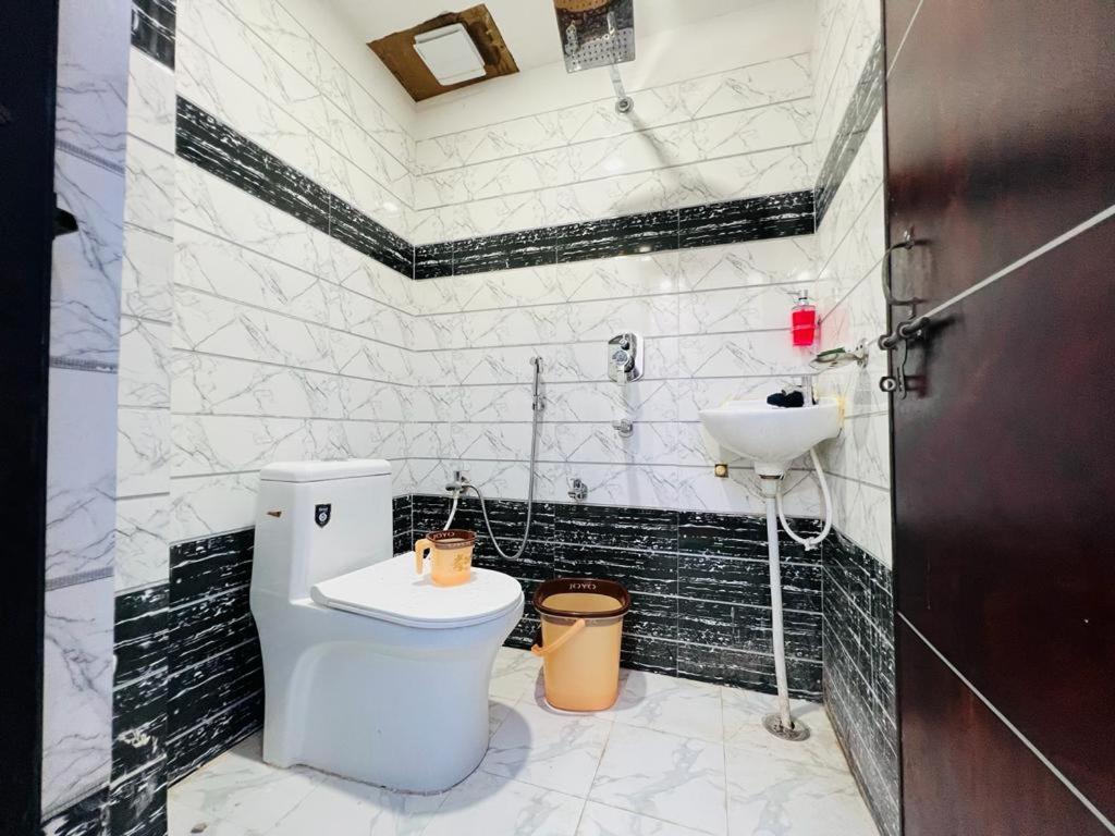 The Bella Guesthouse Βαρανάσι Εξωτερικό φωτογραφία