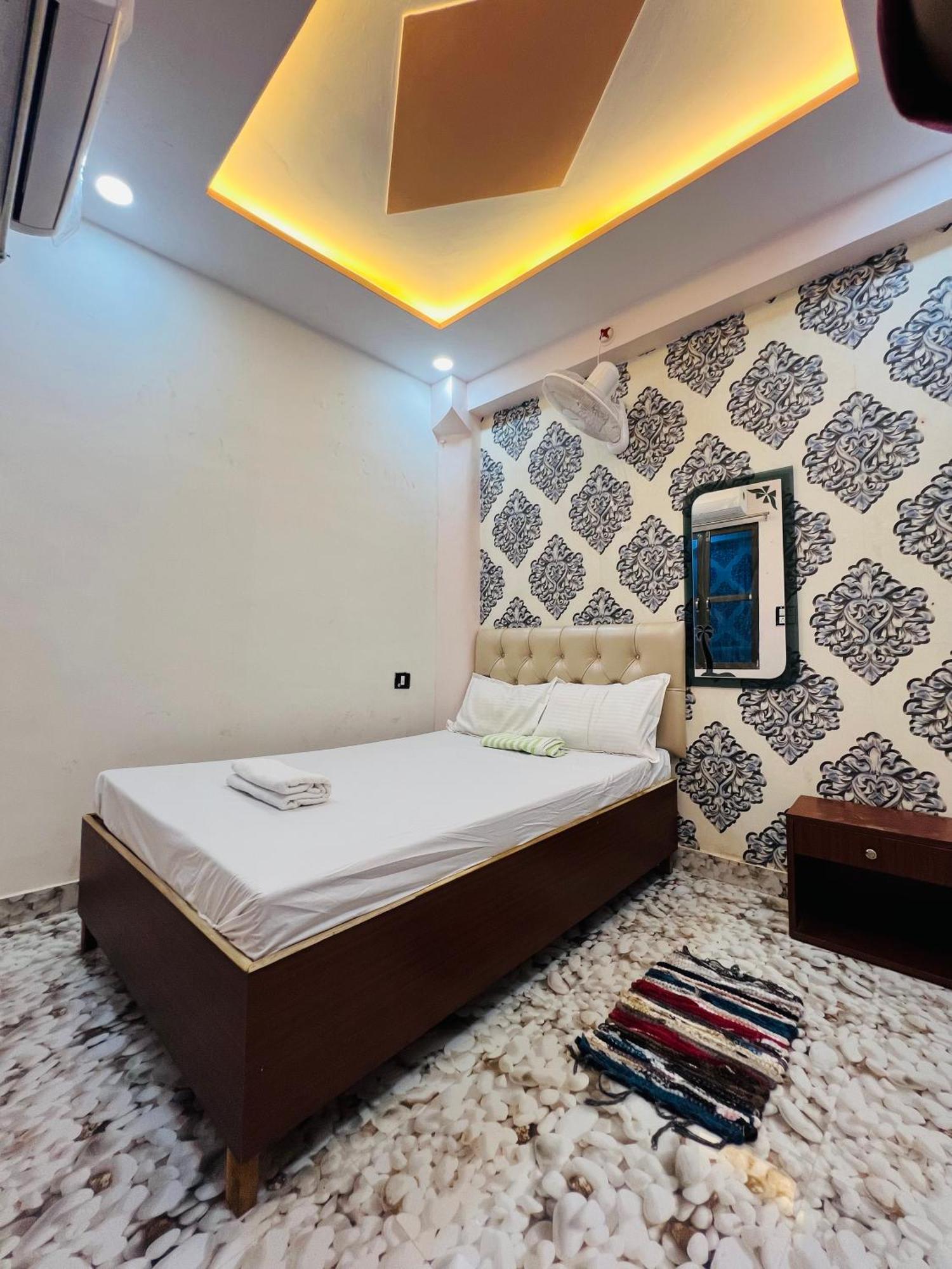 The Bella Guesthouse Βαρανάσι Εξωτερικό φωτογραφία
